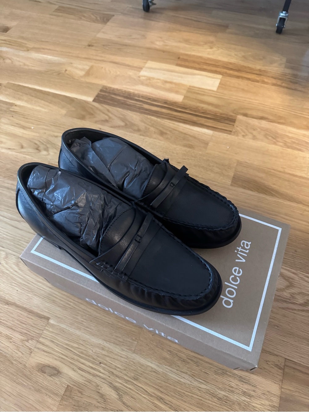 NEW Dolce Vita Black Leather Penny Loafers size 7.5-8